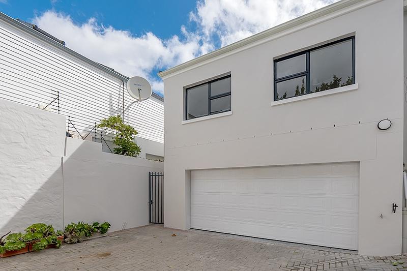 To Let 3 Bedroom Property for Rent in Camps Bay Western Cape